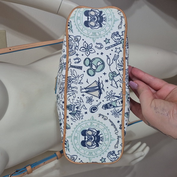 Dooney&Bourke Disney Annaversery Crossbody Bag 11x11x4 - Picture 3 of 8